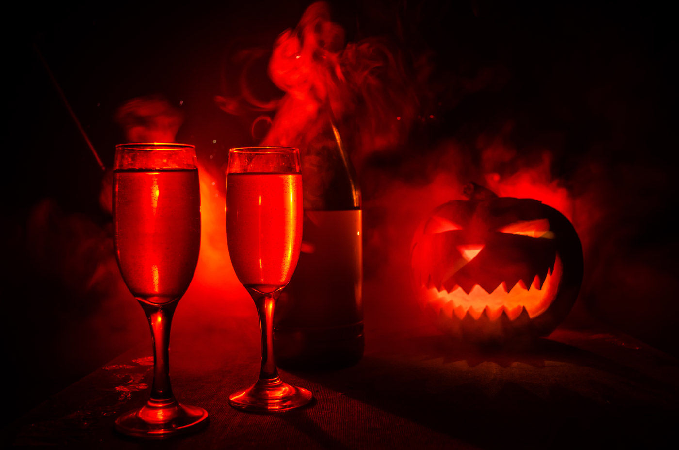 Sip some wine and carve a pumpkin at one of the events taking place near the Comfort Suites’ accommodations in Kelowna this Halloween.